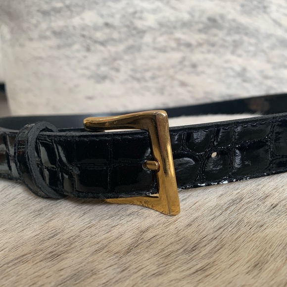 Black patent, croc effect belt. Brass colored buckle, 36” long. - Picture 5 of 5